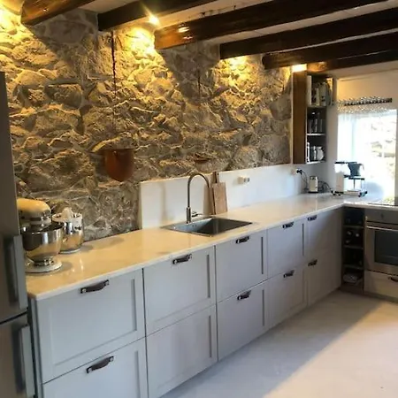 Вилла Casa Da Encosta - Charming House W Outdoor Kitchen *